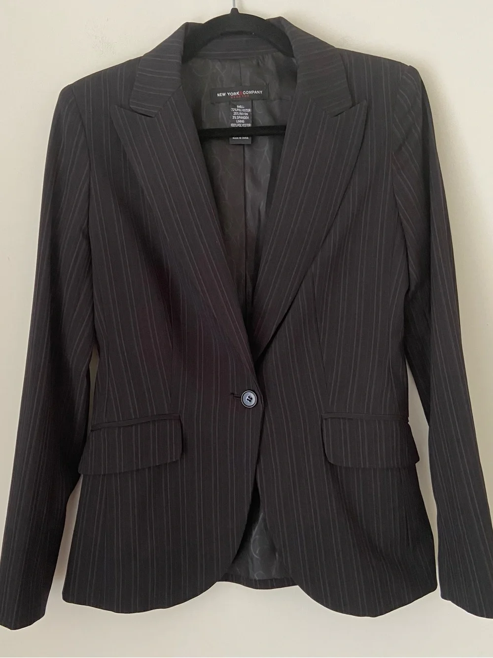 Like New! New York & Company Pinstripe Blazer – Size 2 – Black– Career/Office